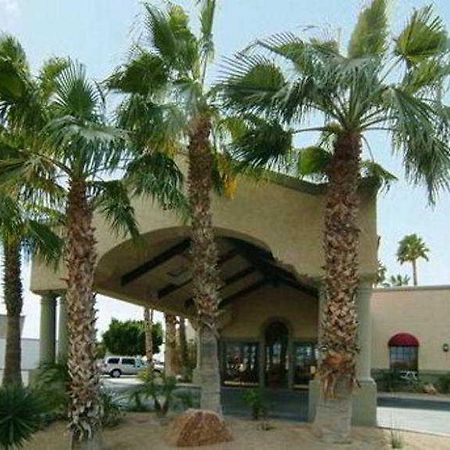 Clarion Suites Yuma Esterno foto