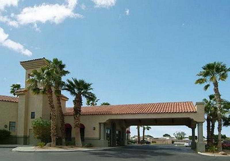 Clarion Suites Yuma Esterno foto