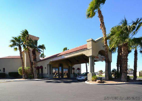 Clarion Suites Yuma Esterno foto